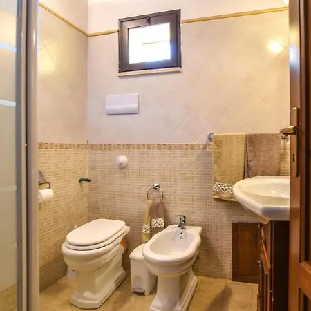 Amazing In With Kitchen Holiday home *