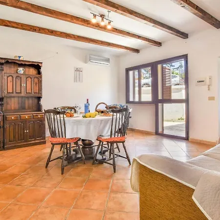 Amazing In With Kitchen